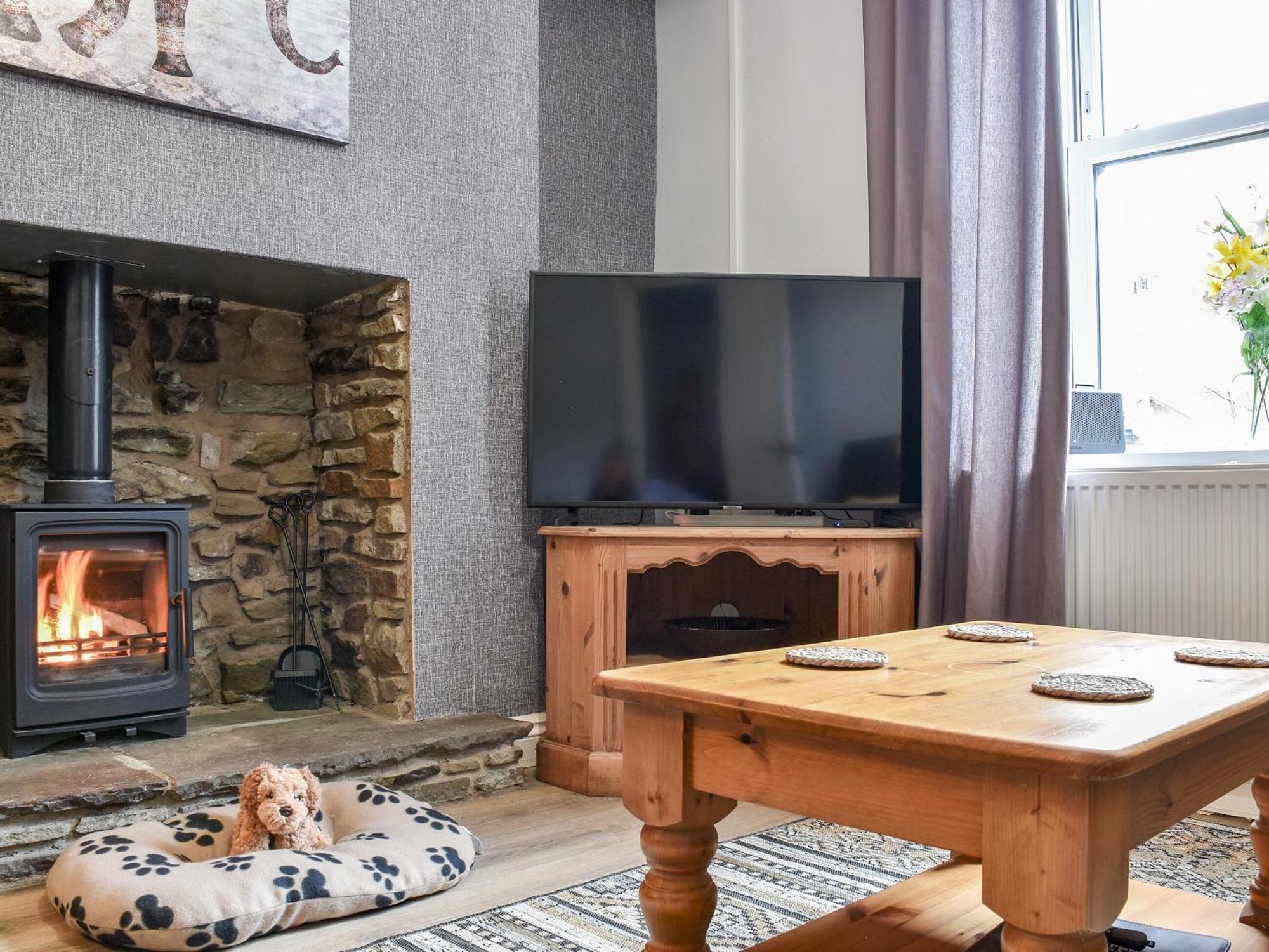Cwmcarn Cottage Crosskeys Εξωτερικό φωτογραφία