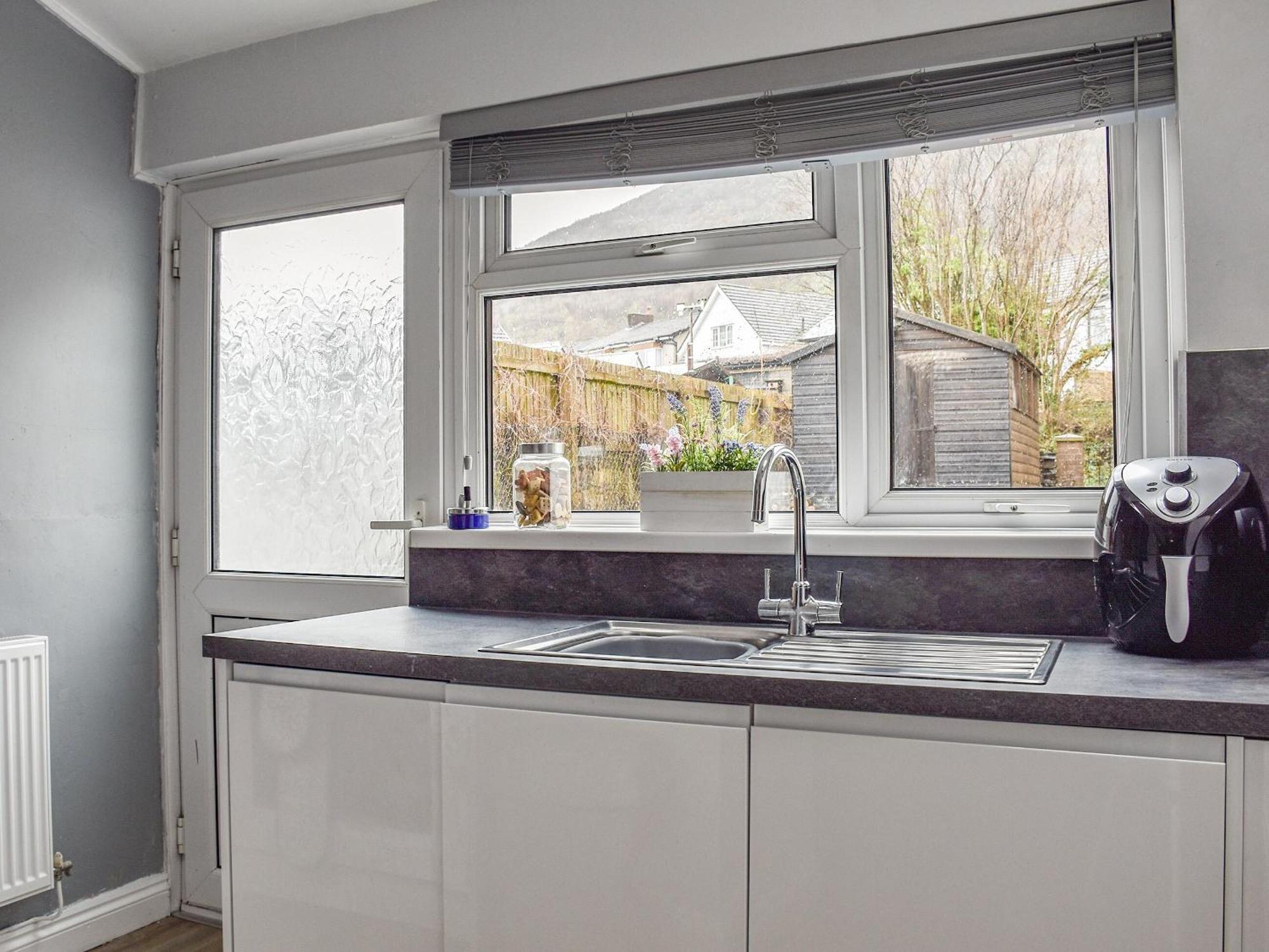 Cwmcarn Cottage Crosskeys Εξωτερικό φωτογραφία